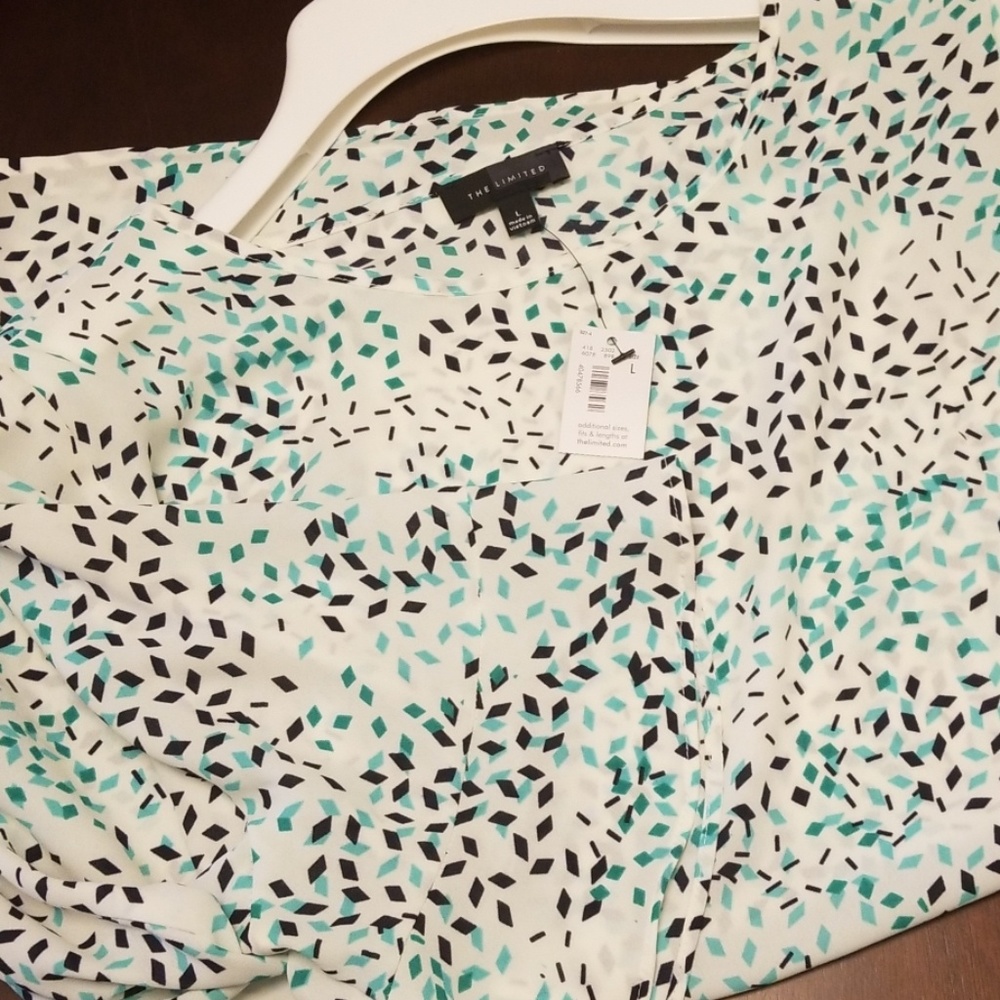 NWT Ruffle Sleeve Blouse - Picture 6 of 6